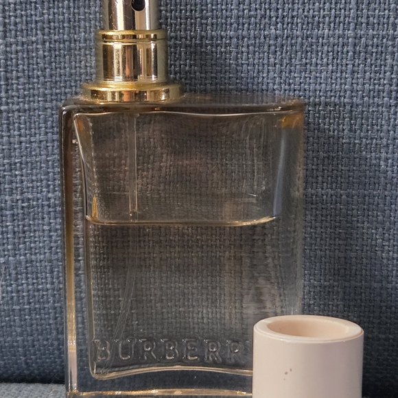Burberry HER LONDON DREAM Eau de Parfum 30ml (Used) - Picture 4 of 4
